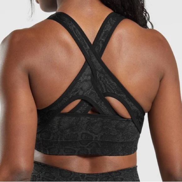 Gymshark Adapt Animal Seamless Sports Bra In Grey & Black NEW Size Medium - Picture 8 of 8